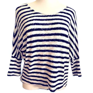 Liberty Love Ladies Pullover thumbnail 1