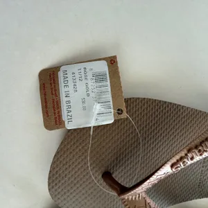 Havaianas Womens Flip Flops 11/12 Rose Gold Slim Metallic Sandals NWT Beach thumbnail 2