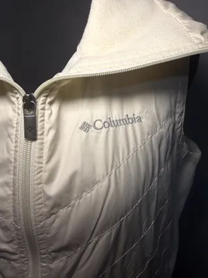 Columbia Women's Mix It Around II Cream Vest Size Medium.  thumbnail 3
