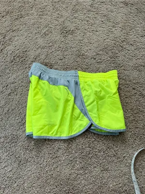 Women's Nike Dri-FIT Tempo Running Neon Yellow Lined Shorts Size L thumbnail 6