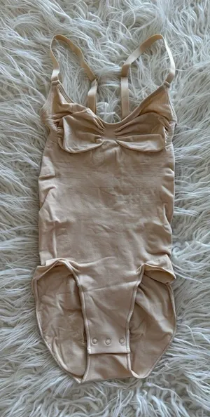 Skims Seamless Sculpt Brief Bodysuit Sand Size XS thumbnail 1