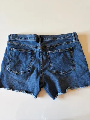 Woman’s Gap Denim Jean Shorts 4-5” Inseam Size 32 Medium Dark Wash Cutoff thumbnail 6