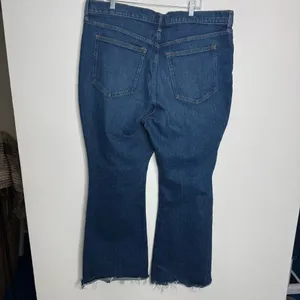 Abercrombie & Fitch The Vintage High Rise‎ Flare Raw Hem Medium Wash 34/18 Short thumbnail 7