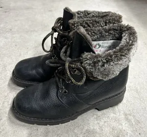 Blondo Genuine Shearling Mouton Leather Waterproof Boots Vintage Size 7.5 B thumbnail 1