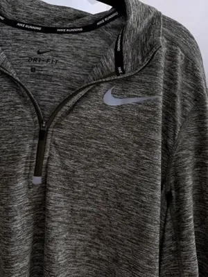 Nike Sportswear thumbnail 2