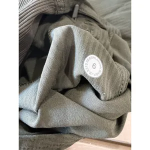 Lululemon Women’s‎ Dance Studio Joggers Size 6 Forest Green Athletic Athleisure thumbnail 9