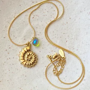 Handmade gold tone stainless steel boho chic beach shell ammonite & teardrop necklace🌀🐚🌊 thumbnail 4