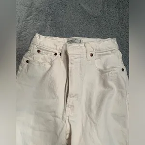 Abercrombie & fitch white ‘90s straight ultra high rise jeans 25/0R thumbnail 4