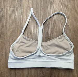 Lululemon Sports Bra Womens 4 Gray Flow Y Bra Strappy Yoga Activewear Workout thumbnail 1