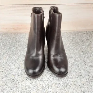 Arturo Chiang Brown Hayden Booties Size 6.5 B56‎ thumbnail 5