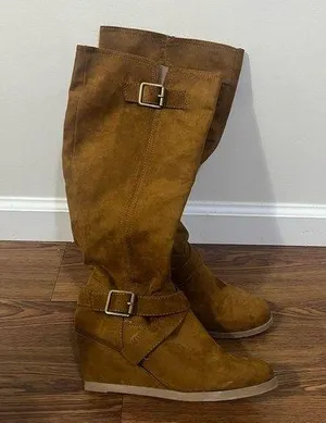 Forever 21 Tan Wedge Boots Size 8.5 US thumbnail 1