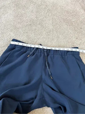 Lululemon Women’s On The Fly Jogger Pants Wrinkle-Free in True Navy 12 thumbnail 11