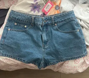 Edikted Bow Pocket Denim Shorts thumbnail 3
