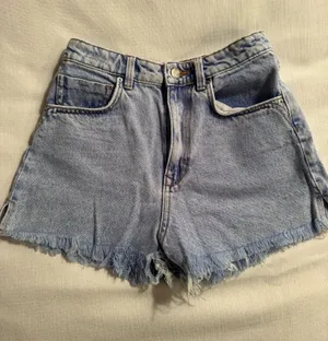 Zara High Waisted Denim Shorts thumbnail 1