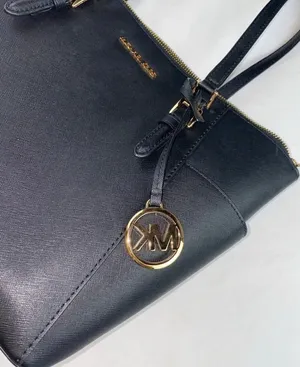 Michael Kors Purse  thumbnail 3