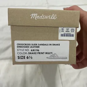 Strappy NWT Sandals 6.5 thumbnail 4