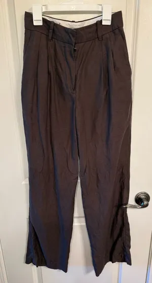 Aritzia Effortless Pants thumbnail 1