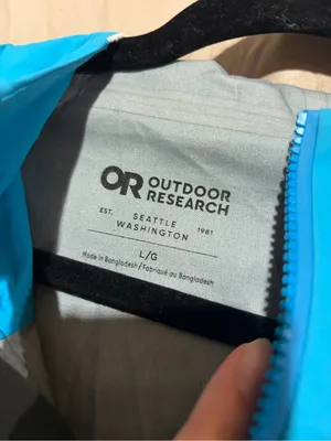 Outdoor research wind jacket Size L thumbnail 2
