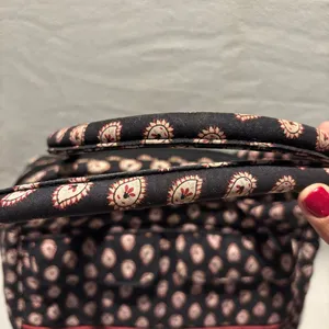 Vera Bradley Multi Compartment Large Shoulder Tote Bag with matching Wristlet thumbnail 4