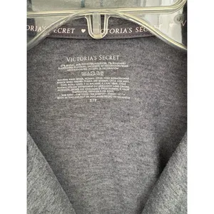 Victoria's Secret Women's Gray Cami‎ Pajama Top Size Small Lightweight thumbnail 2