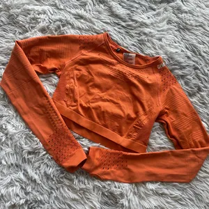 Gymshark Energy Seamless Long Sleeve thumbnail 3