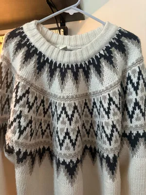 H&M Sweater Knit thumbnail 3
