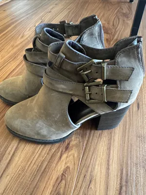 Women’s Ankle Strap Suede Booties in Taupe (5.5) thumbnail 3