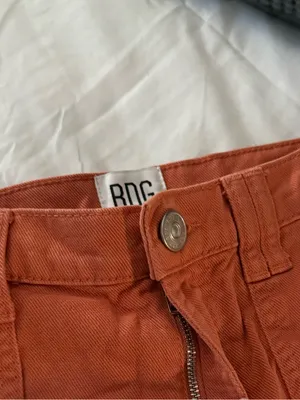BDG Urban Outfitters Carpenter Shorts Orange Size 26 thumbnail 4