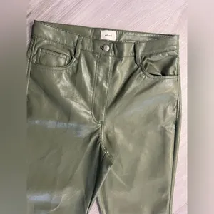 NWOT Wilfred Aritzia Olive‎ Leather Pants thumbnail 5