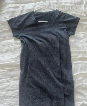 Lululemon Swiftly Tech Short Sleeve thumbnail 1