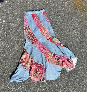 70s Vintage Spiral Patchwork Maxi Skirt Blue Denim Boho Floral Red Pink 23 Waist thumbnail 1