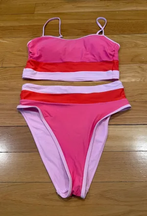 Salt + cove women’s two piece swimsuit size medium. thumbnail 1