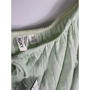 NWT Roxy Mint Green Off Shoulder Crop Top Size Medium thumbnail 6