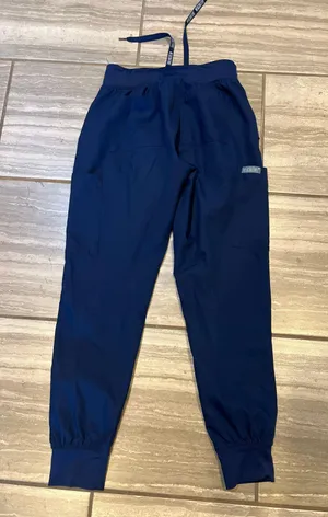 Med Couture Jogger Scrub Pants XS! No :( thumbnail 3