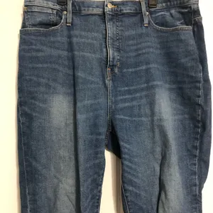 Madewell Mom jeans distressed size 36 waist measures 40 Blue Denim‎ women’s thumbnail 6
