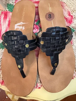 🩴🩴🩴3for 12$🩴🩴🩴Black Woven Thong Sandals - Women's Size 8 thumbnail 2