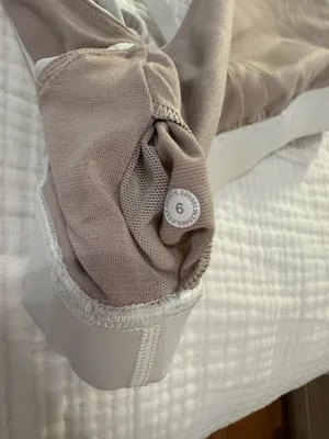 Lululemon Energy Bra thumbnail 3