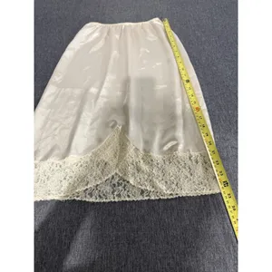 Vintage Evan Picone Lace Trim Slip Cream Sz S Cottage Core Grandma Chic thumbnail 5