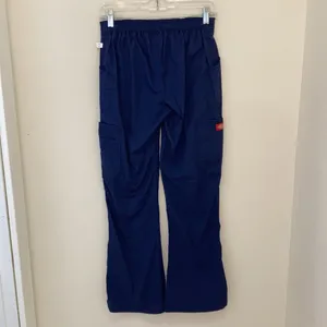 Dickies Mid Rise Moderate Flare Women’s Scrub Bottoms Size XS thumbnail 3