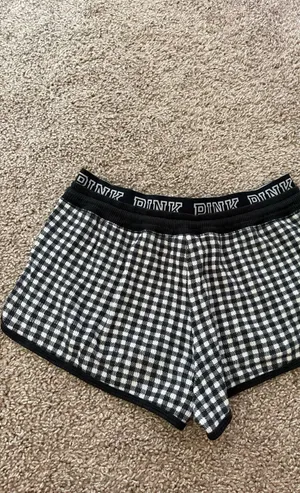 PINK - Victoria's Secret shorts thumbnail 3
