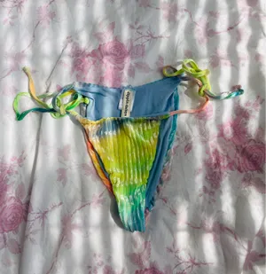 Dippin Daisys Rainbow Pastel Tie Dye Ribbed Velour 2 Piece Bikini Set Size XS thumbnail 6