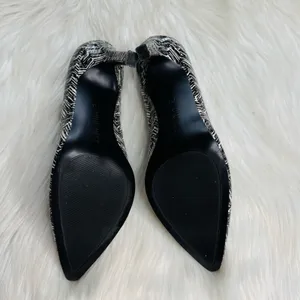 Nine West Black and White Chevron 4” Inch Stilettos thumbnail 7