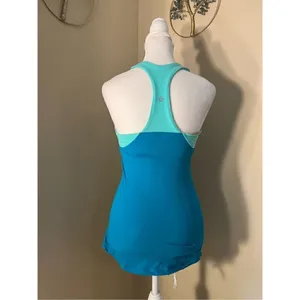 Lululemon Inner Strength Athletic Tank Top in Oasis River Rock Aqua Teal Size 4 thumbnail 2