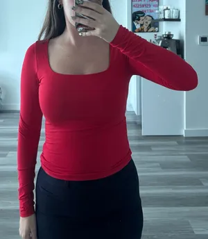 Red square neck long sleeve top thumbnail 1