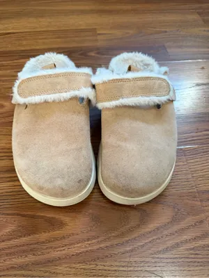 Sorel Viibe Cozy Clog in tan suede with a plush shearling lining 6 thumbnail 2
