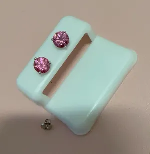 NWOT 2ctw Pink Moissanite Stud Earrings thumbnail 1
