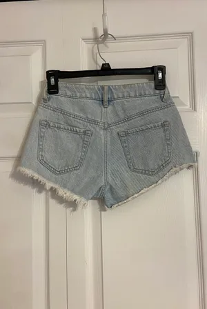 PacSun light wash jean shorts thumbnail 2