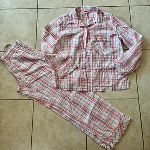 Victoria’s Secret Plaid Pajamas thumbnail 1