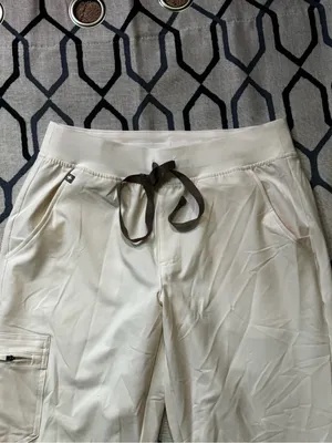 Figs Optic White Zamora Jogger Pant size medium/ regular NWT thumbnail 4