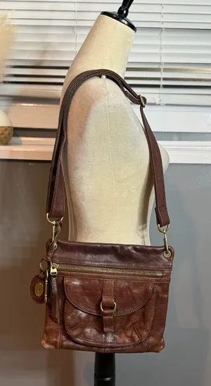 Fossil Sasha Brown Leather Crossbody Bag w Key Charm Vintage thumbnail 1